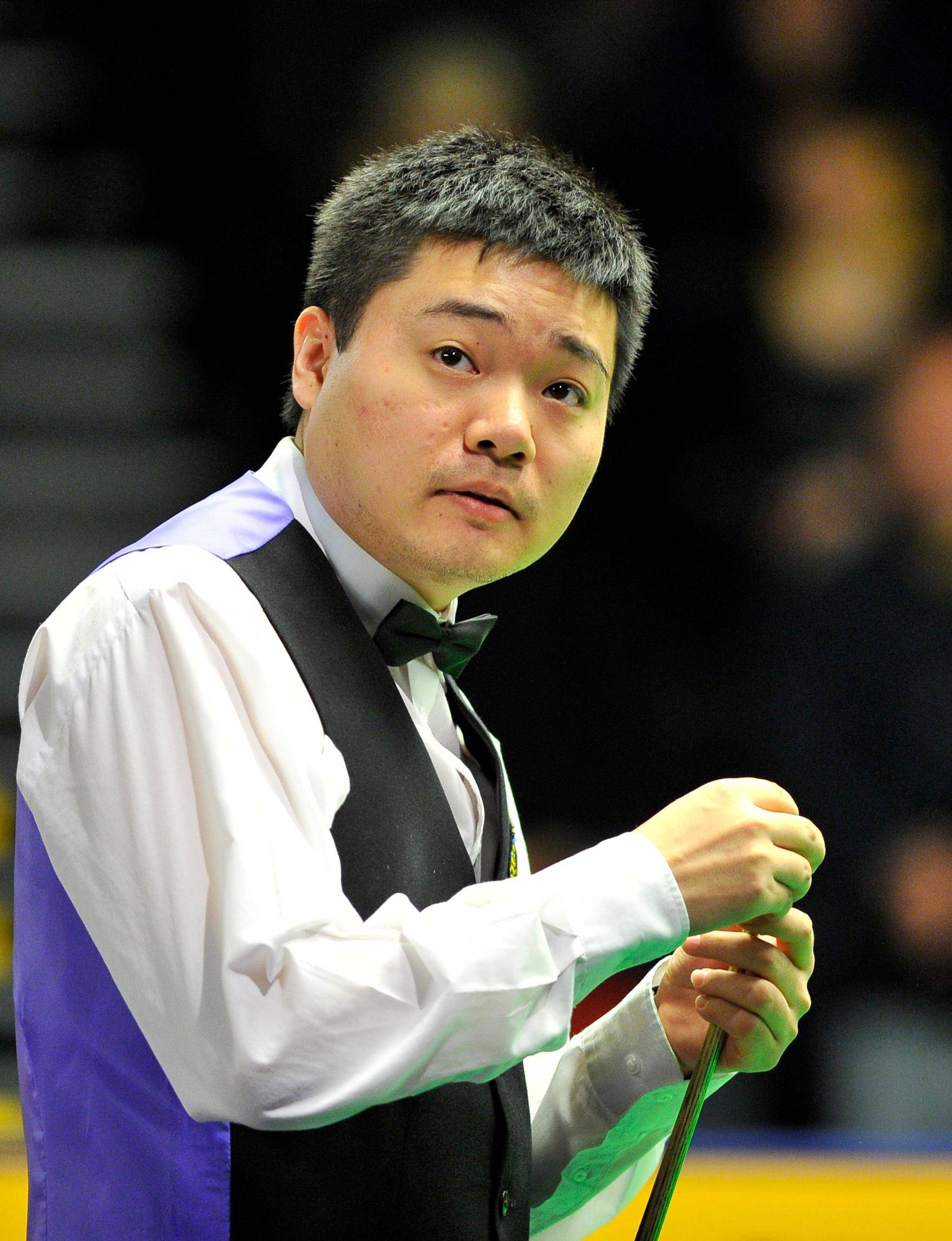 元素如何与 元素如何与