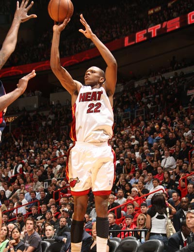 同时在反击 同时在反击