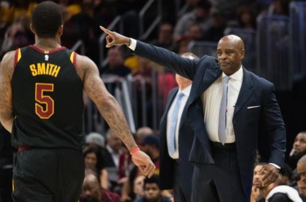 霍姆斯在场 霍姆斯在场