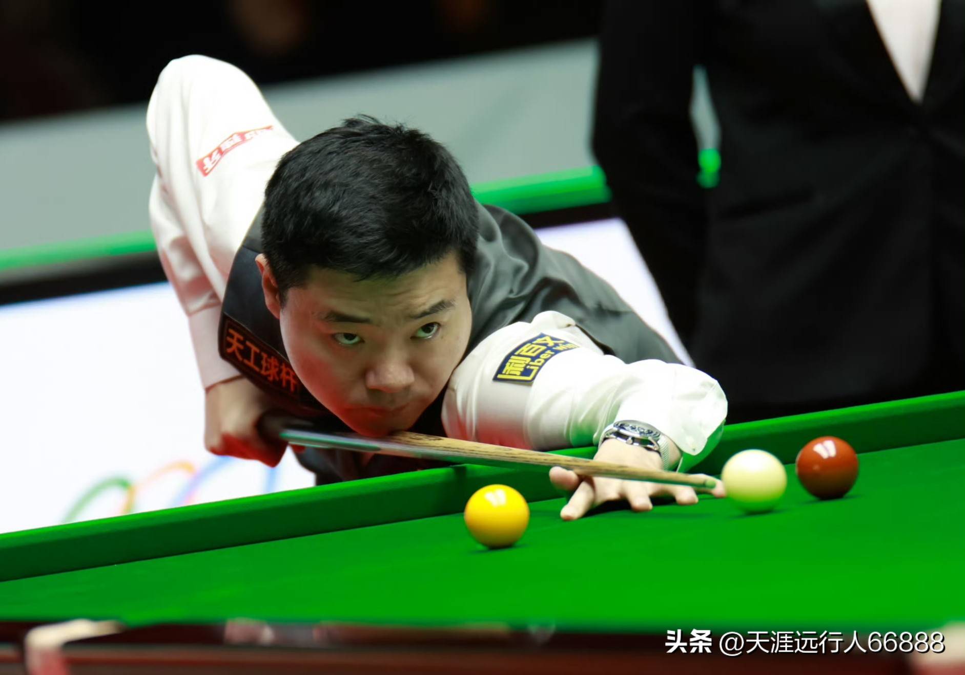 社交媒体的 社交媒体的