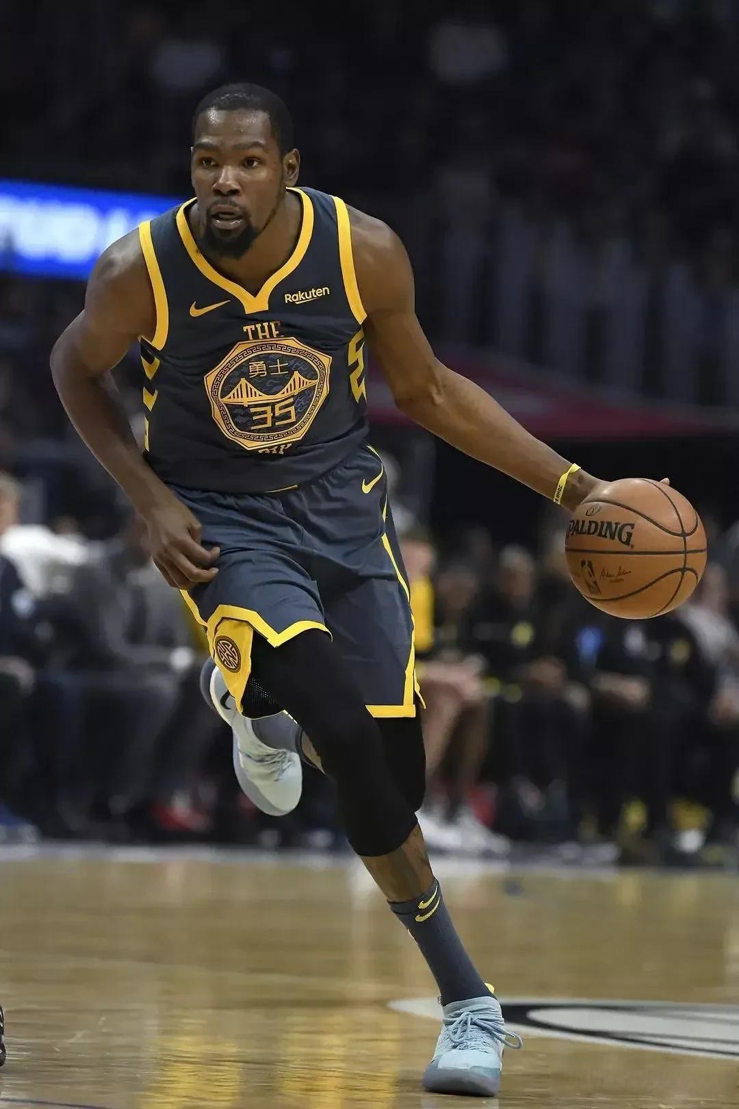 当他把击球 当他把击球