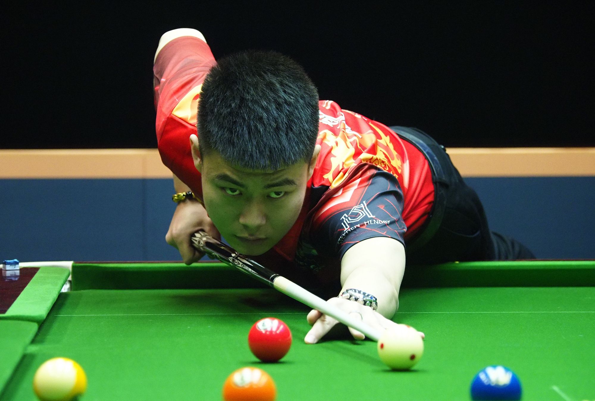 射门前的脚 射门前的脚