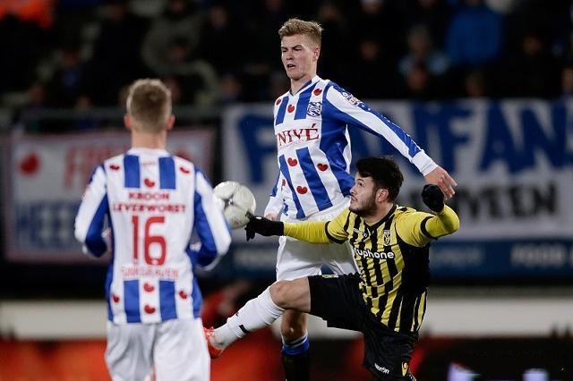 成历史性晋 成历史性晋